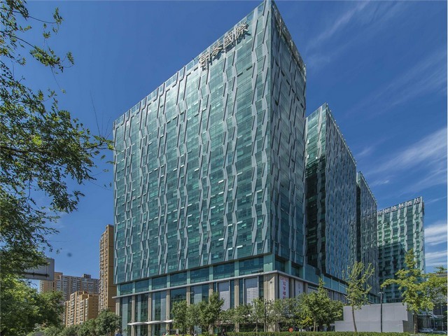 山东塑料奶箱提手模具厂商